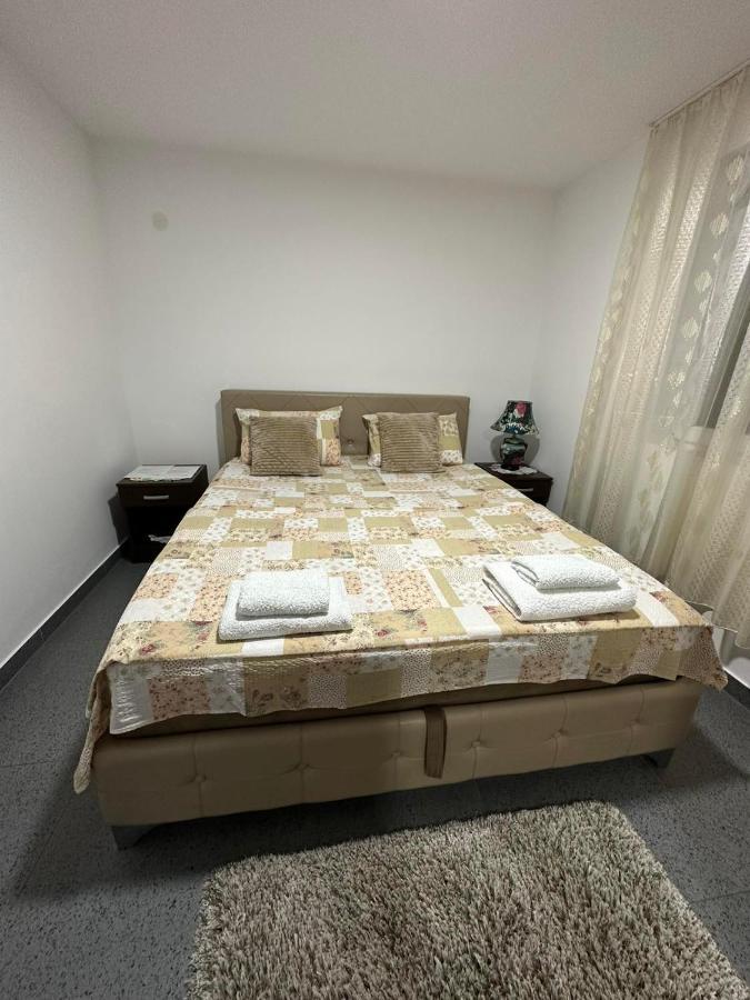 Appartement Angelikatos à Golubac Extérieur photo